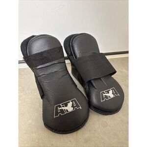 ATA Taekwondo Karate kickboxing foot gear pads Sparring Martial Arts Size 11